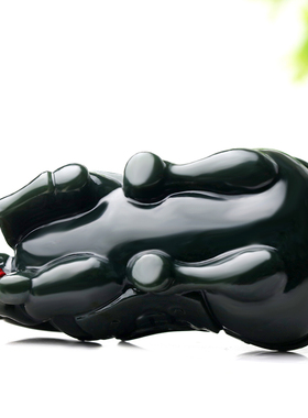 甄选老料乌黑亮泽黑羊脂手感温润