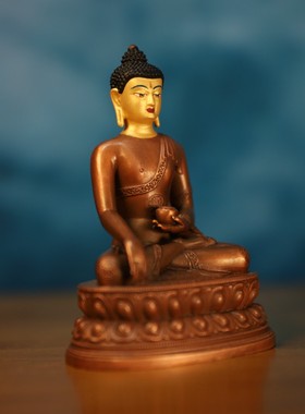 纯铜释迦摩尼佛鎏金随身守护佛释迦牟尼车载小佛像精工真金开脸