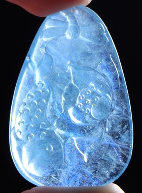 水晶雕刻挂坠捡漏礼物天然海蓝宝