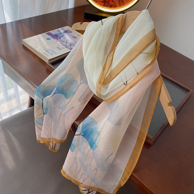 乔琪纱印花丝巾女春秋纱巾薄款围巾妈妈护颈防晒披肩淡雅轻盈透气,淘宝优惠券,粉丝福利购,淘宝优惠卷