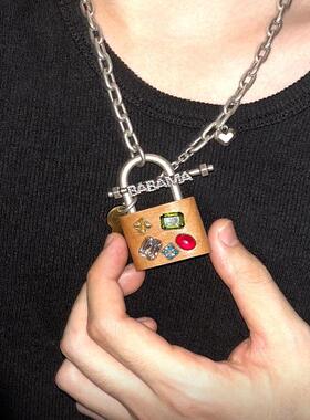 列五彩锁头项链小众坠生日礼物