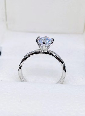 莫桑石错六爪戒指时尚