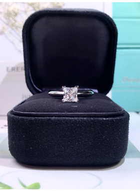 莫桑石戒指简约公主方钻戒