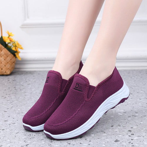 春季防滑软底轻便透气一脚蹬妈妈鞋平底舒适不累脚休闲老北京布鞋 - 图1