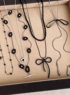 简约ins冷淡风蝴蝶结花朵黑色水晶项链女气质时尚潮流颈链锁骨链