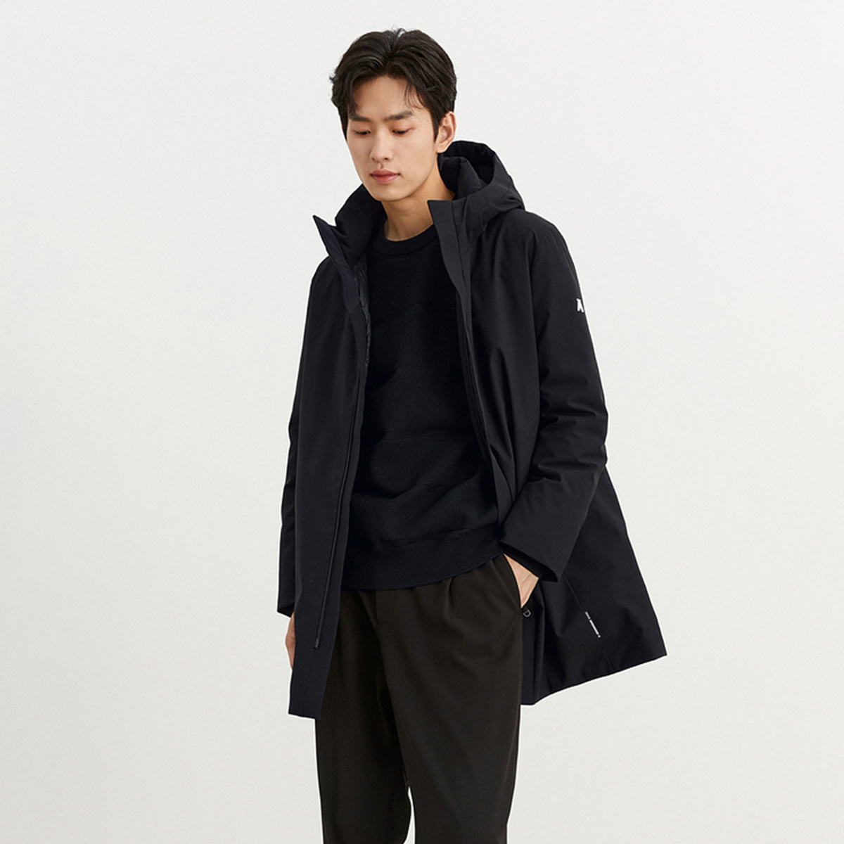  太平鸟男装outlets店羽绒服