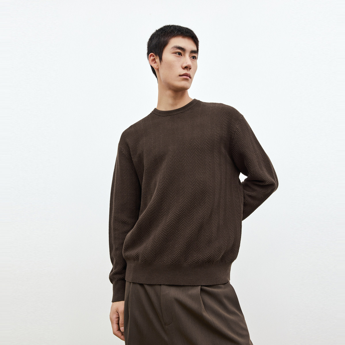  太平鸟男装outlets店针织衫/毛衣