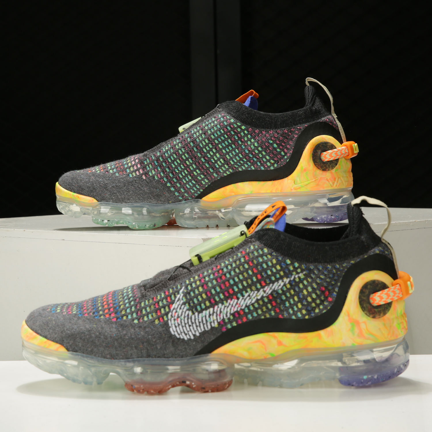 Nike/耐克正品 AIR VAPORMAX 男女全掌气垫缓震运动鞋CJ6740-003 - 图1