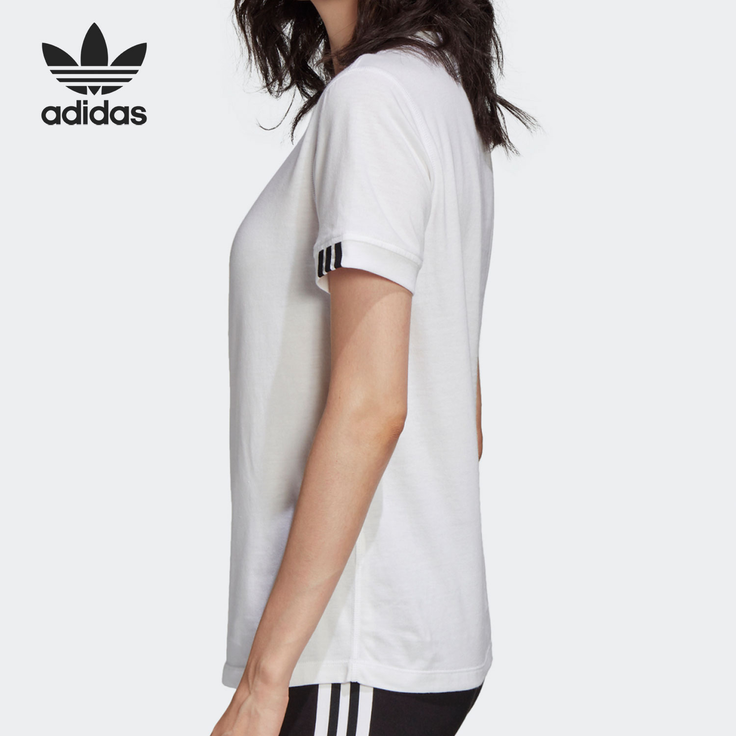 Adidas/阿迪达斯正品三叶草新款女子休闲运动短袖T恤FM4883 - 图1