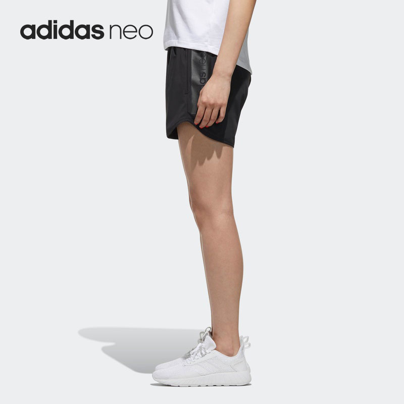 Adidas/阿迪达斯正品NEO休闲女子时尚潮流运动简约短裤DU2405 - 图1