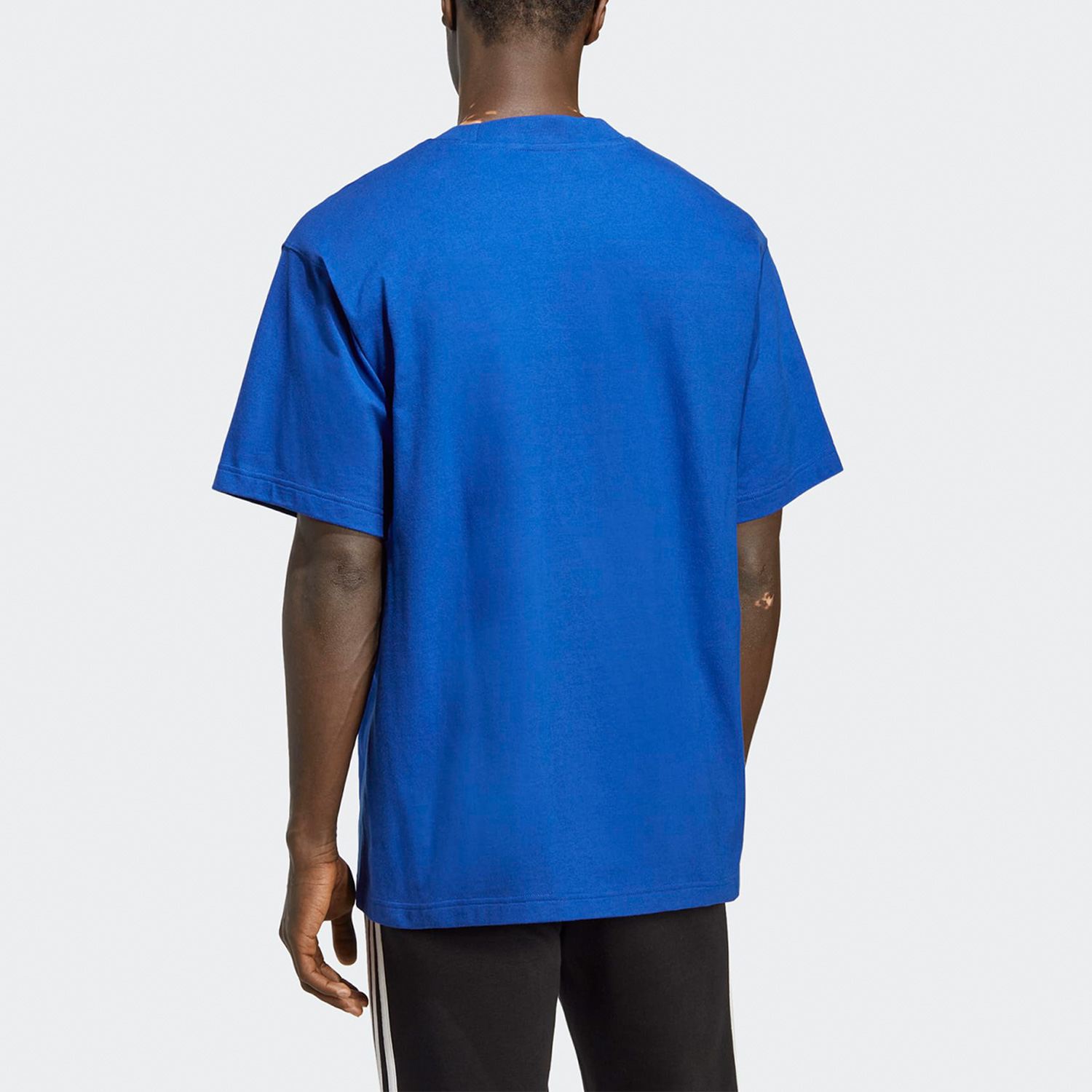 Adidas/阿迪达斯正品春新款宽松男子运动透气短袖IC7412 - 图0