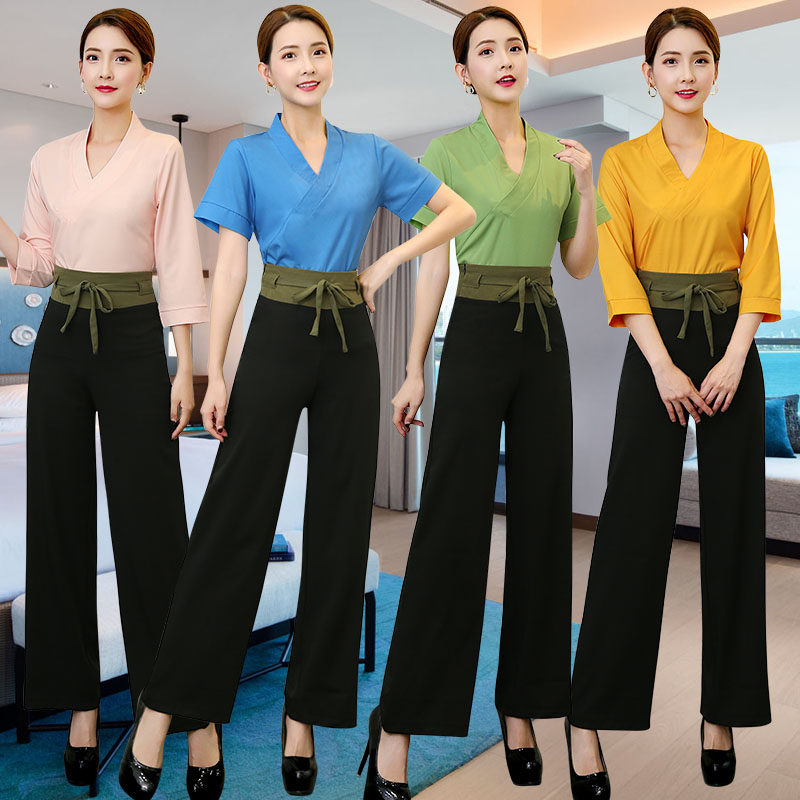  奢出酒店工作制服