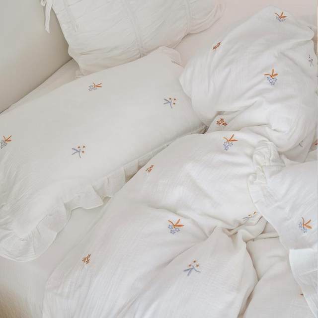 June Yubai Class A pure white cotton double layer wrinkled yarn embroidered Korean style naked sleeping skin-friendly bed sheet four-piece set