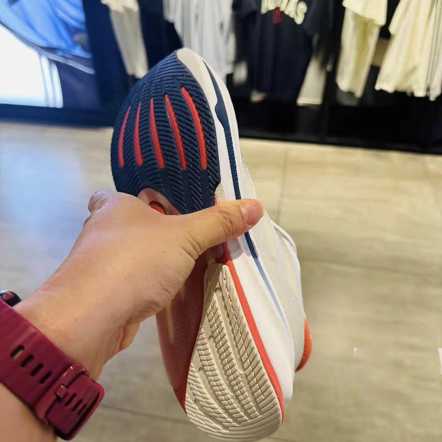 Adidas阿迪达斯SUPERNOVA RISE畅跑透气休闲跑步鞋IH7614 IE1063 - 图2