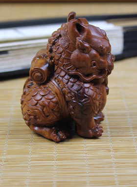 天然雷击枣木雕刻麒麟背书摆件 雷击木雕刻木制品手把件摆件饰品