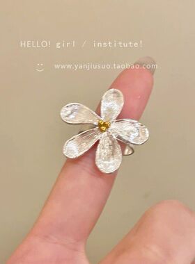 银花绽蕊~韩系银色花朵闭口戒指女新款小众设计指环冷淡风食指戒