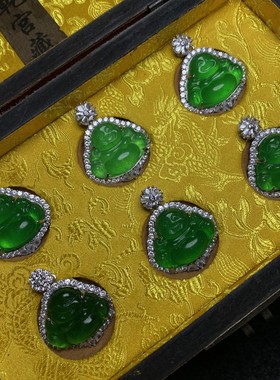 古玩旧藏大清乾隆御制漆器收藏盒内珍藏翠余佛公吊坠一盒