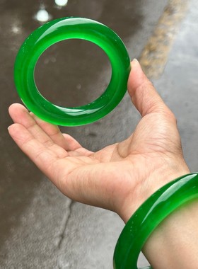 翡翠色冰种帝王绿手镯满绿正圈玉镯女款通透玉胖圆条手镯送礼物