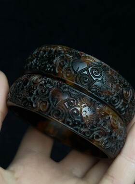 古玩旧藏套盒内宽手镯子