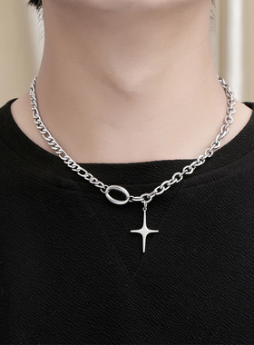 嗨男钛钢锁骨链男士十字星项链