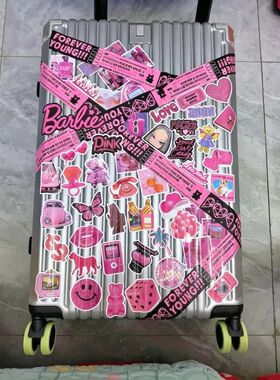 行李箱贴纸防水不留胶防丢装饰大图案芭比娃娃贴纸耐磨不透底遮丑