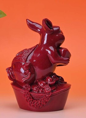 朱砂兔摆件原矿红砂生肖兔家居客厅办公室装饰红色兔子