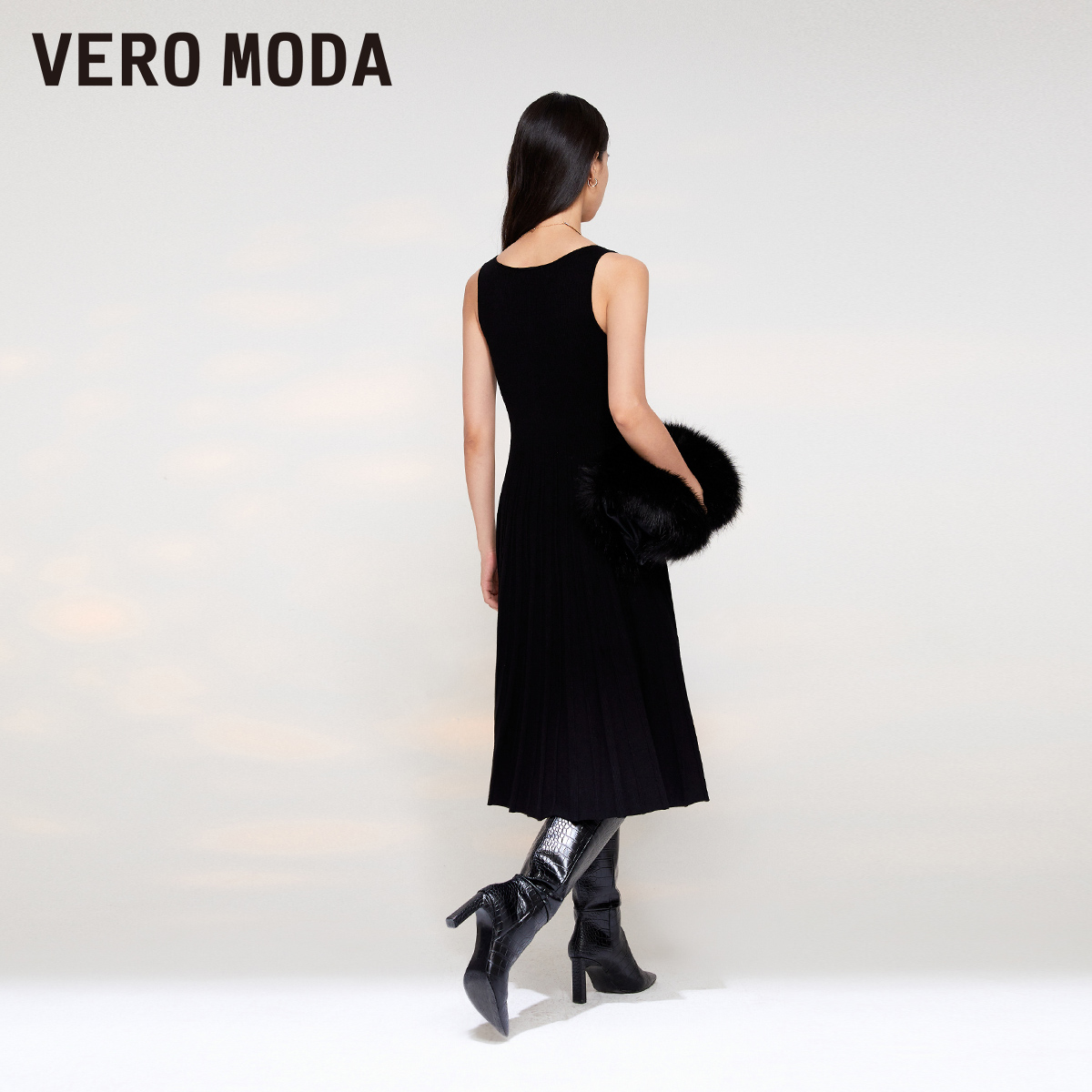 Vero Moda连衣裙2023秋冬新款优雅通勤收腰百褶无袖中长裙女