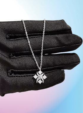 达妮埃拉轻奢交叉四钻树叶项链