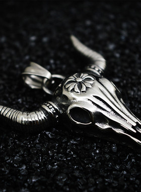 欧美钛钢朋克风生肖牛吊坠项链