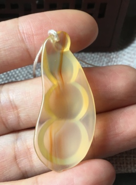 清货 天然冰彩玛瑙玉髓四季豆吊坠 女款水晶项坠挂件