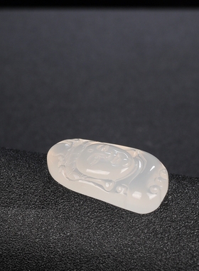 冰种雕刻玛瑙玉髓观音吊坠新品