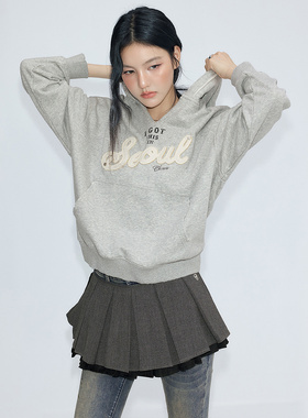 CHUU撞色拼接屁帘女2026秋季新品百褶短裙系带荷叶边腰封修身配饰