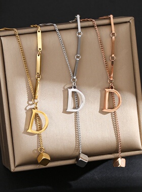 网红风时尚钛钢项链女小众高级感不掉色锁骨链轻奢百搭四叶草饰品