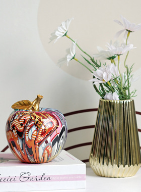 创意水转印涂鸦仿真苹果摆件轻奢家居客厅玄关电视柜水果场景装饰