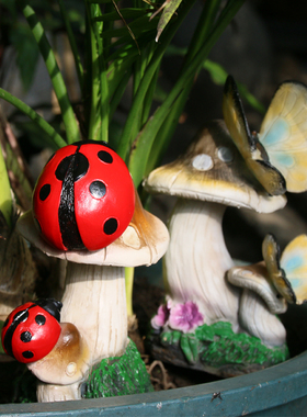 仿真蘑菇田园风蝴蝶景观小动物