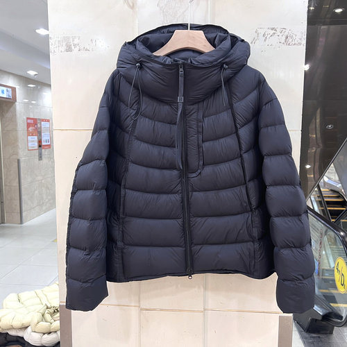 欧货泡芙连帽排骨羽绒服女短款冬季加厚宽松轻软小个子面包服外套 - 图0