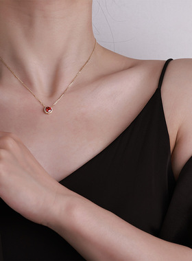 大福s925纯银时尚复古风红色莫桑石项链女高级百搭简约设计感毛衣