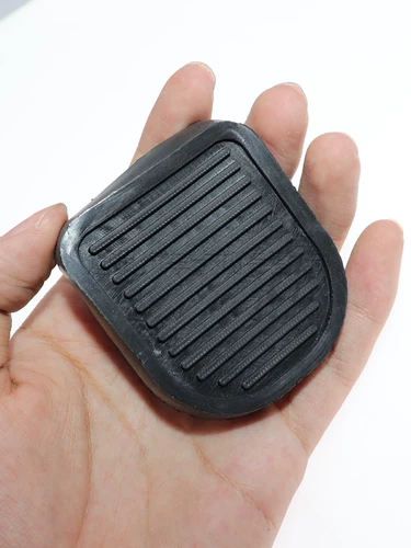 Адаптация к Лаосиган Кинг -Конг Суйчжоу Чангха Каюты сцепления Ускоритель Ускоритель Педали педали резиновые куртки аксессуары