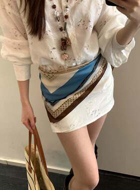 韩系气质蓝咖拼色丝巾屁帘女搭配衬衫系脖领巾老钱风抹胸方巾腰封