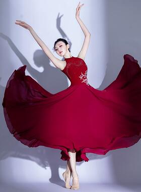 送扇子古典舞蹈演出服女舞大飘逸风独舞现代开场中国摆裙歌伴舞合