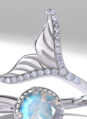 个性时尚鱼尾S925银渡18K金PT950铂金戒指女轻奢电镀蓝月光开口戒