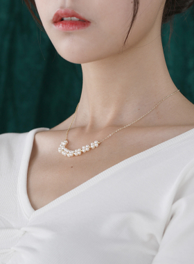 天然珍珠金微笑项链金饰品