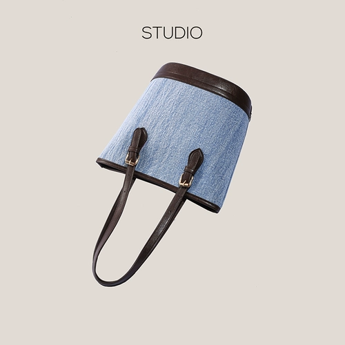 Джинсовая большая сумка Drinking Talk женская, новинка 2025 года, нишевая текстурированная сумка-ведро большой емкости