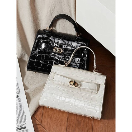 官方正品真皮小众斜跨包包女式2025夏季新款通勤时尚鳄鱼纹凯利包 - 图3