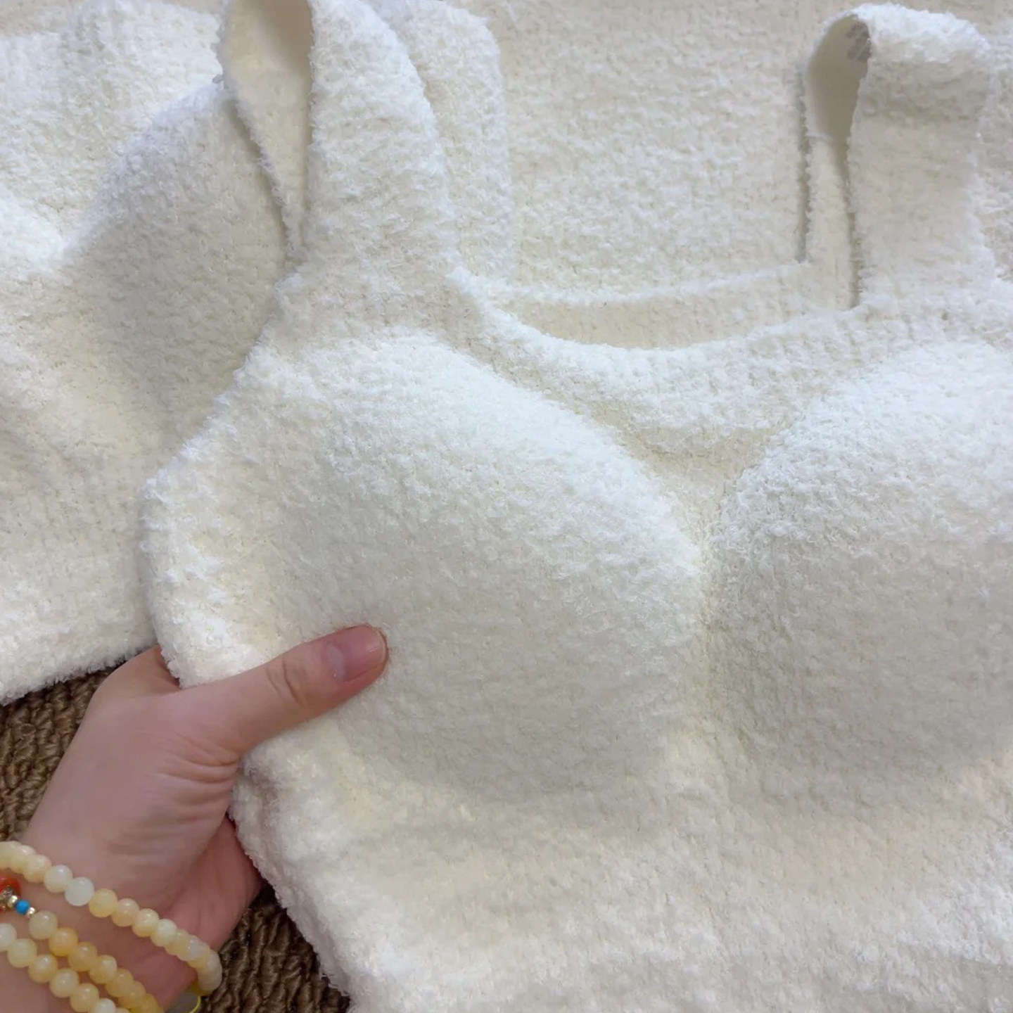 羊羔绒保暖背心吊带女士带胸垫免穿文胸纯欲毛绒加厚秋冬保暖内衣,淘宝优惠券,粉丝福利购,淘宝优惠卷