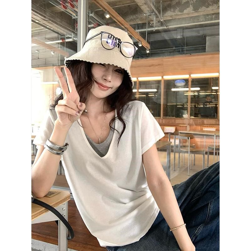 叠穿假两件白色短袖女v领正肩t恤2025夏宽松慵懒半袖体恤通勤上衣,淘宝优惠券,粉丝福利购,淘宝优惠卷