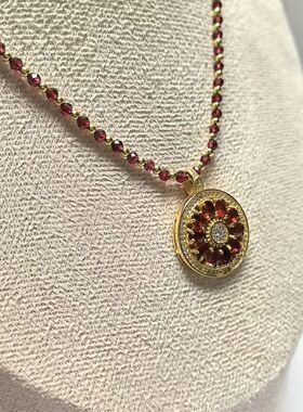 D1170# 通体S925纯银镀金精工镶嵌红石榴石吊坠20*4.5mm