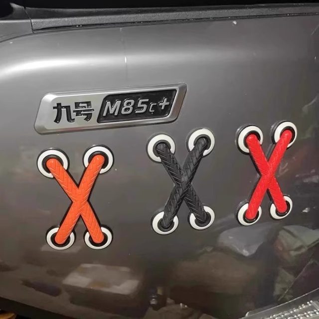 Suitable for No. 9 M95c/85c/80C car body animation Weier waterproof decorative stickers simulated peach blossom three-dimensional jewelry