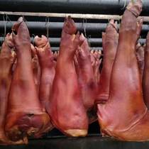 Wapig feet Sichuan special production farmhouse homemade cypress branches fire smoke Smoke Salted Meat Salted Pork Hooch Elbows Front Leg Whole