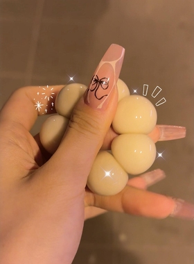 奶呼呼超好捏的山竹小手捻耶！